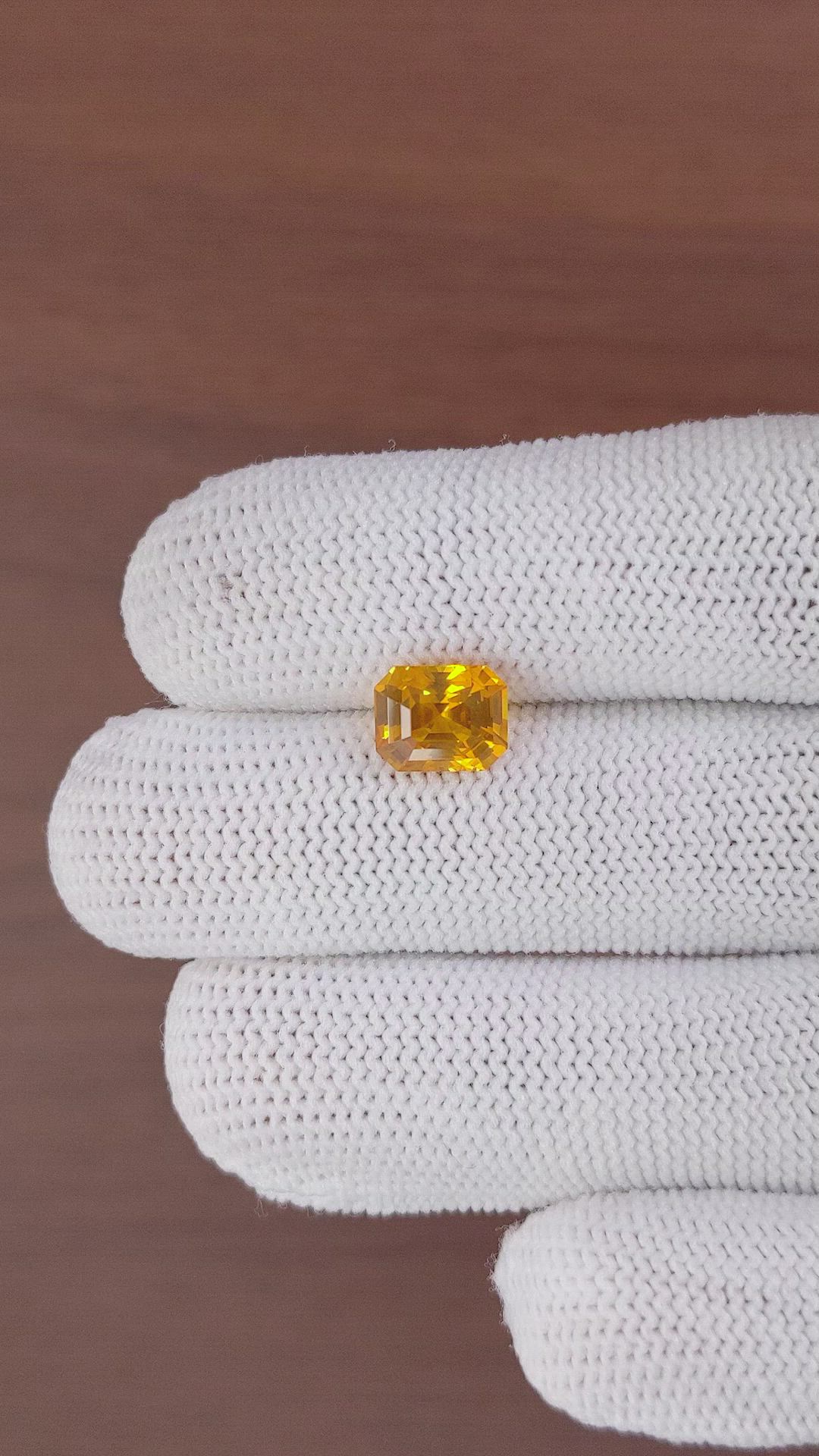 3.06 Ct. Orange Sapphire from Ceylon (Sri Lanka) Size Video