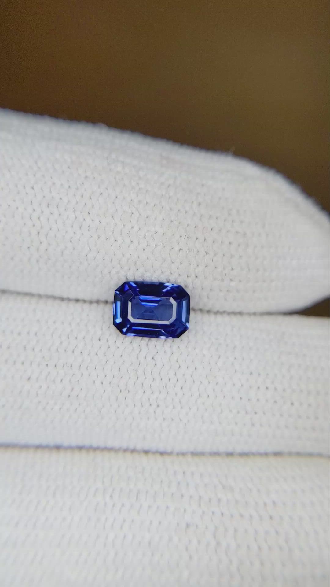 1.06 Ct. Blue Sapphire from Ceylon (Sri Lanka) Size Video