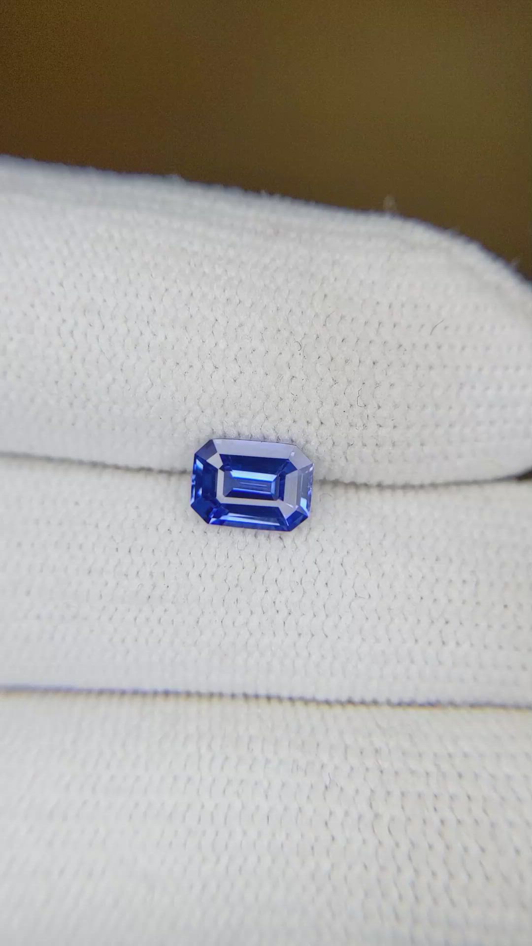 0.96 Ct. Blue Sapphire from Ceylon (Sri Lanka) Size Video