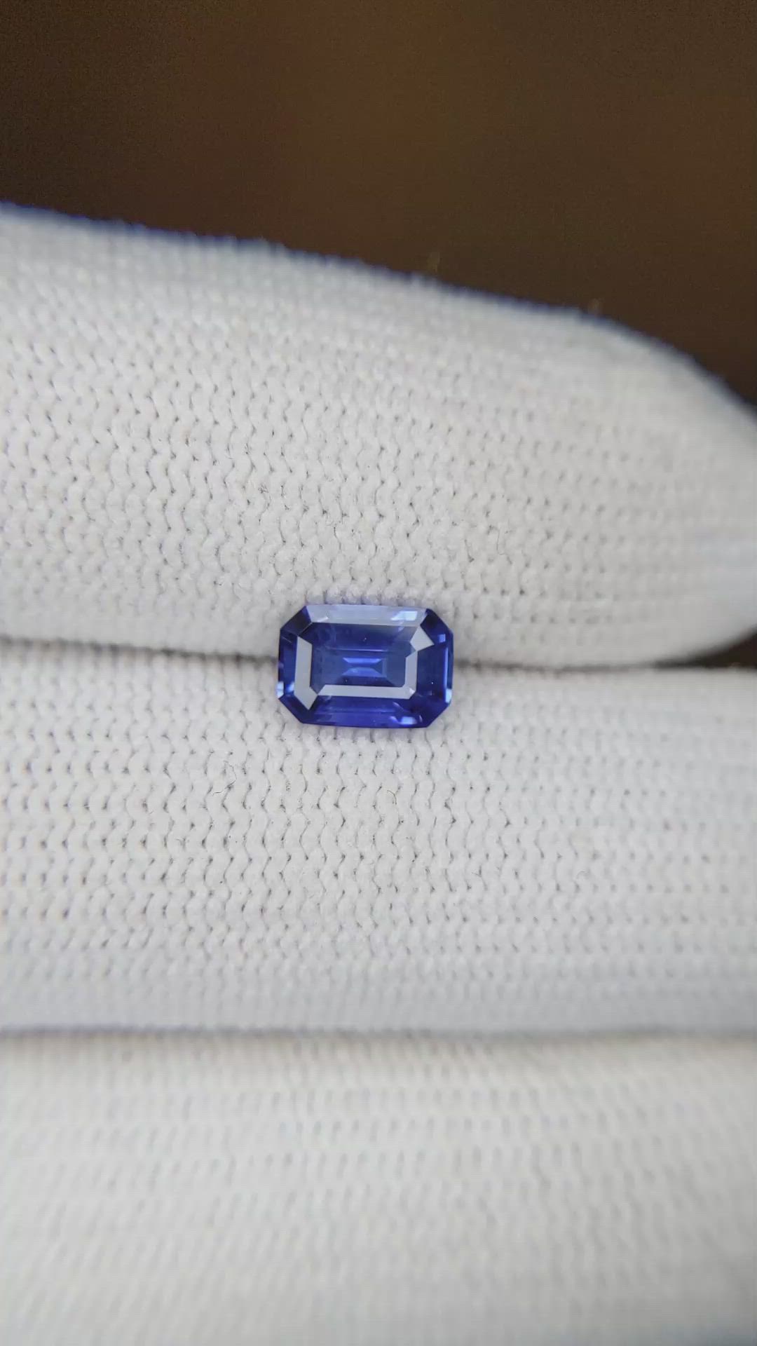 1.06 Ct. Blue Sapphire from Ceylon (Sri Lanka) Size Video