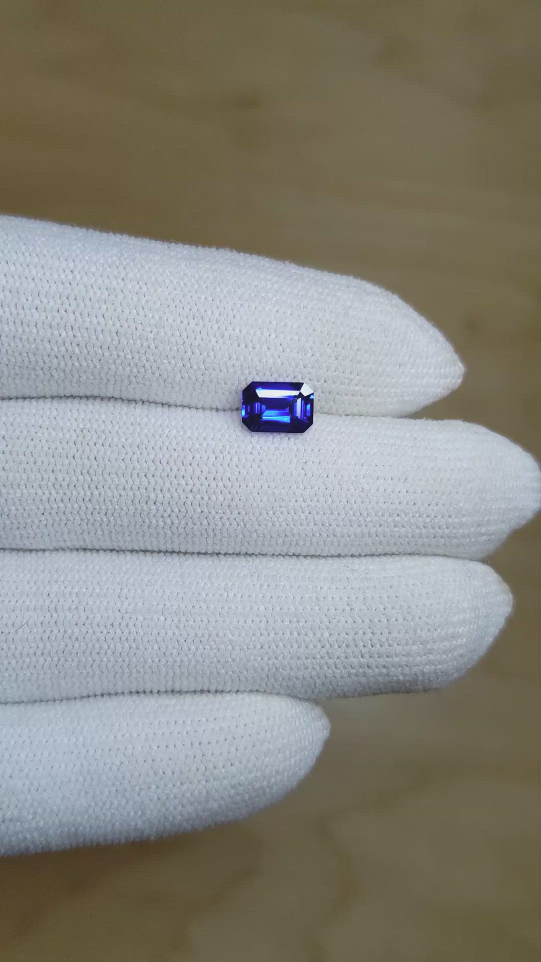 1.30 Ct. Blue Sapphire from Ceylon (Sri Lanka) Size Video