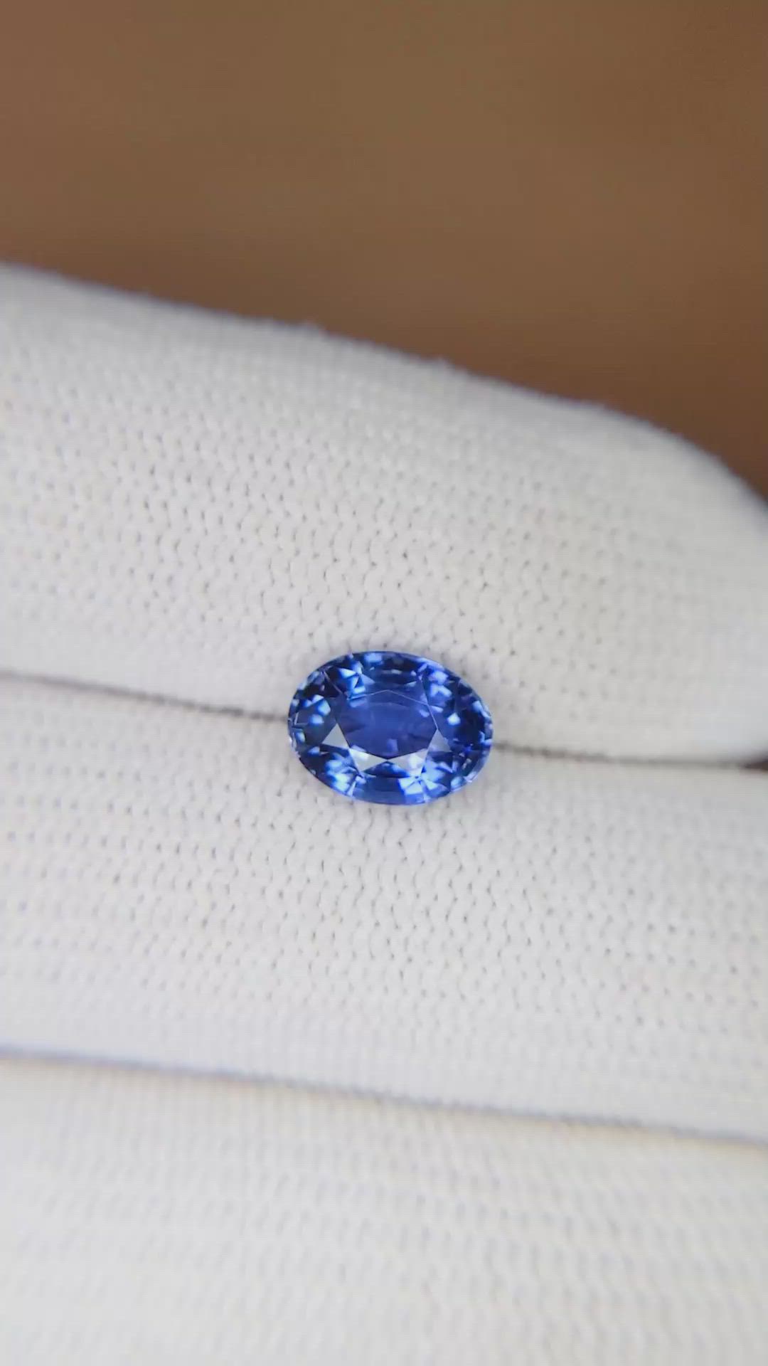 1.72 Ct. Blue Sapphire from Ceylon (Sri Lanka) Size Video