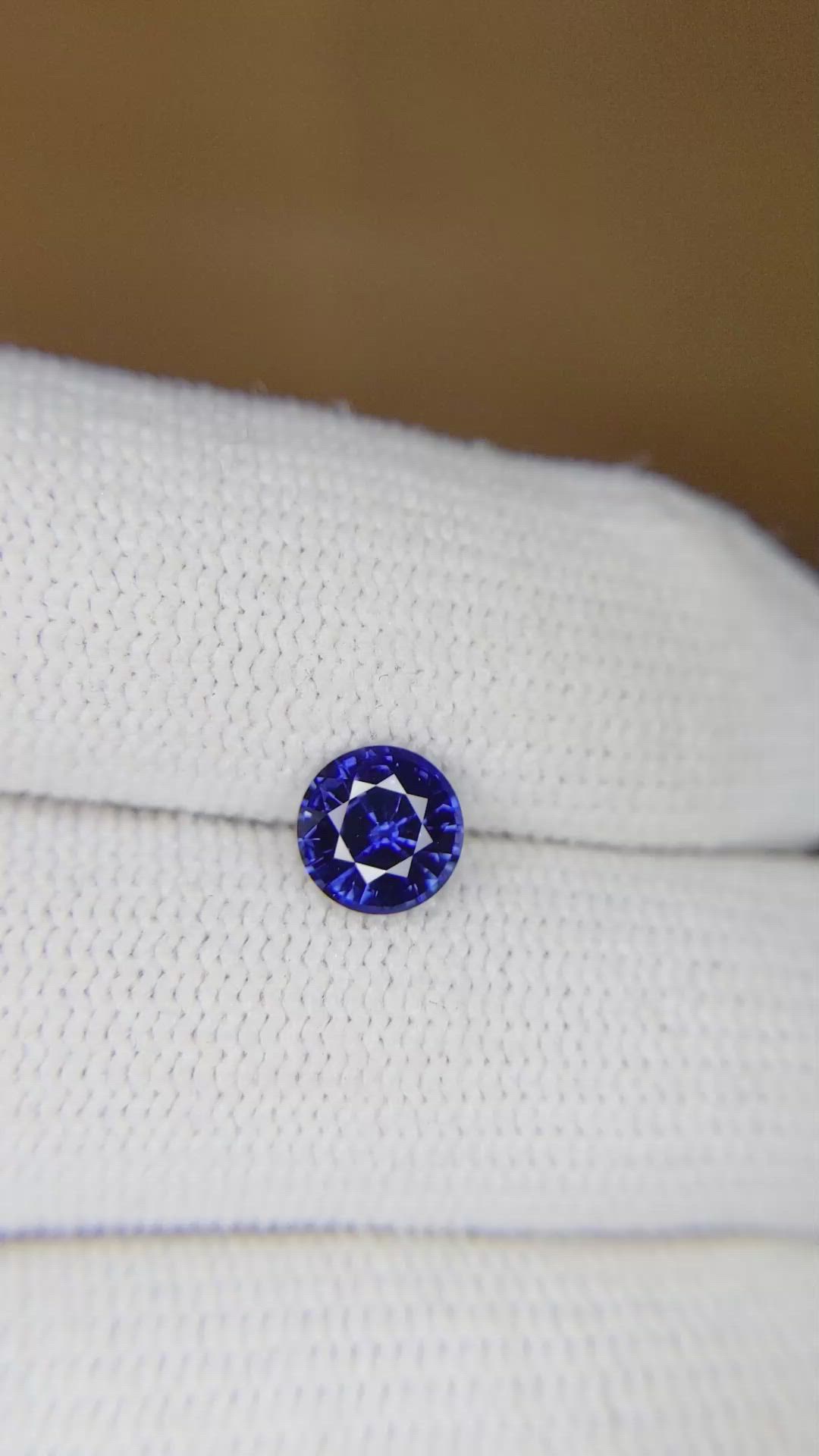 1.09 Ct. Blue Sapphire from Ceylon (Sri Lanka) Size Video