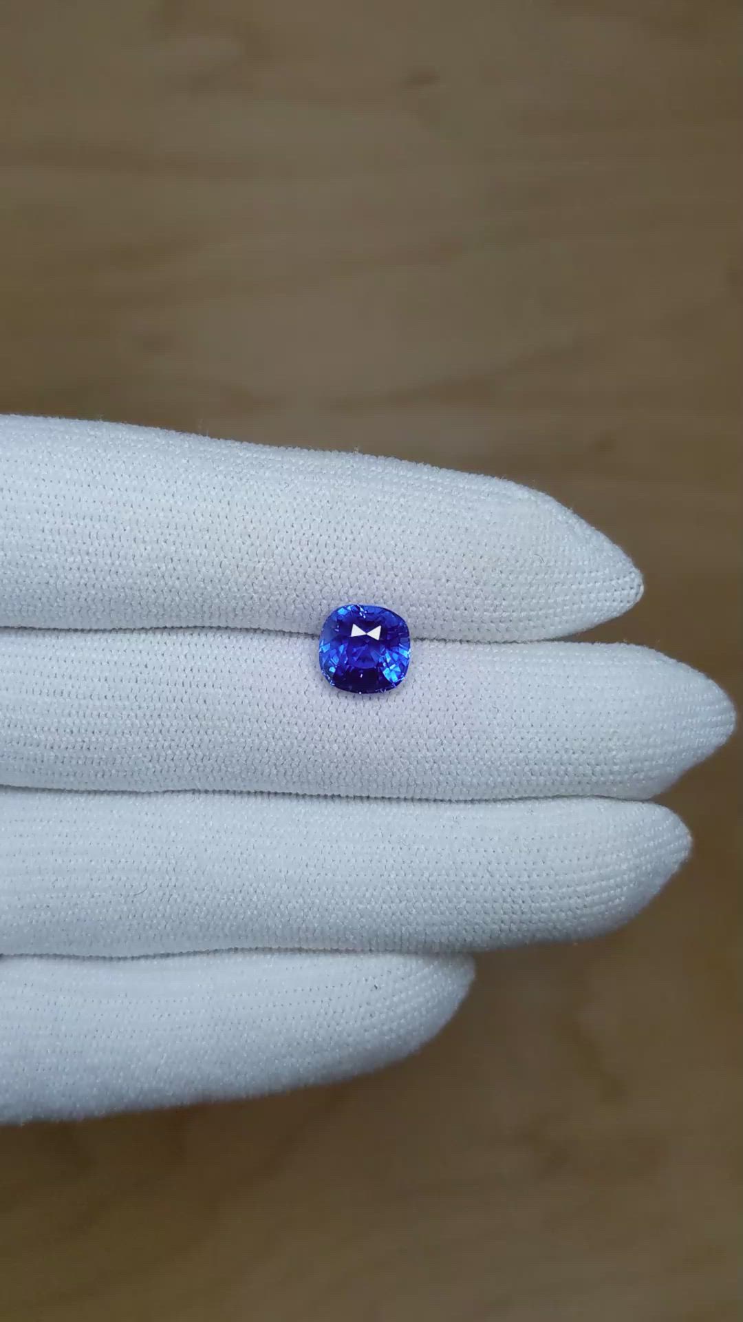3.09 Ct. Blue Sapphire from Ceylon (Sri Lanka) Size Video