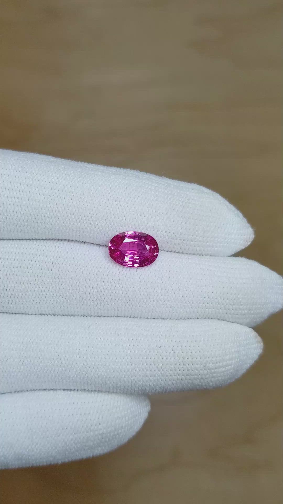 2.63 Ct. Pink Sapphire from Ceylon (Sri Lanka) Size Video