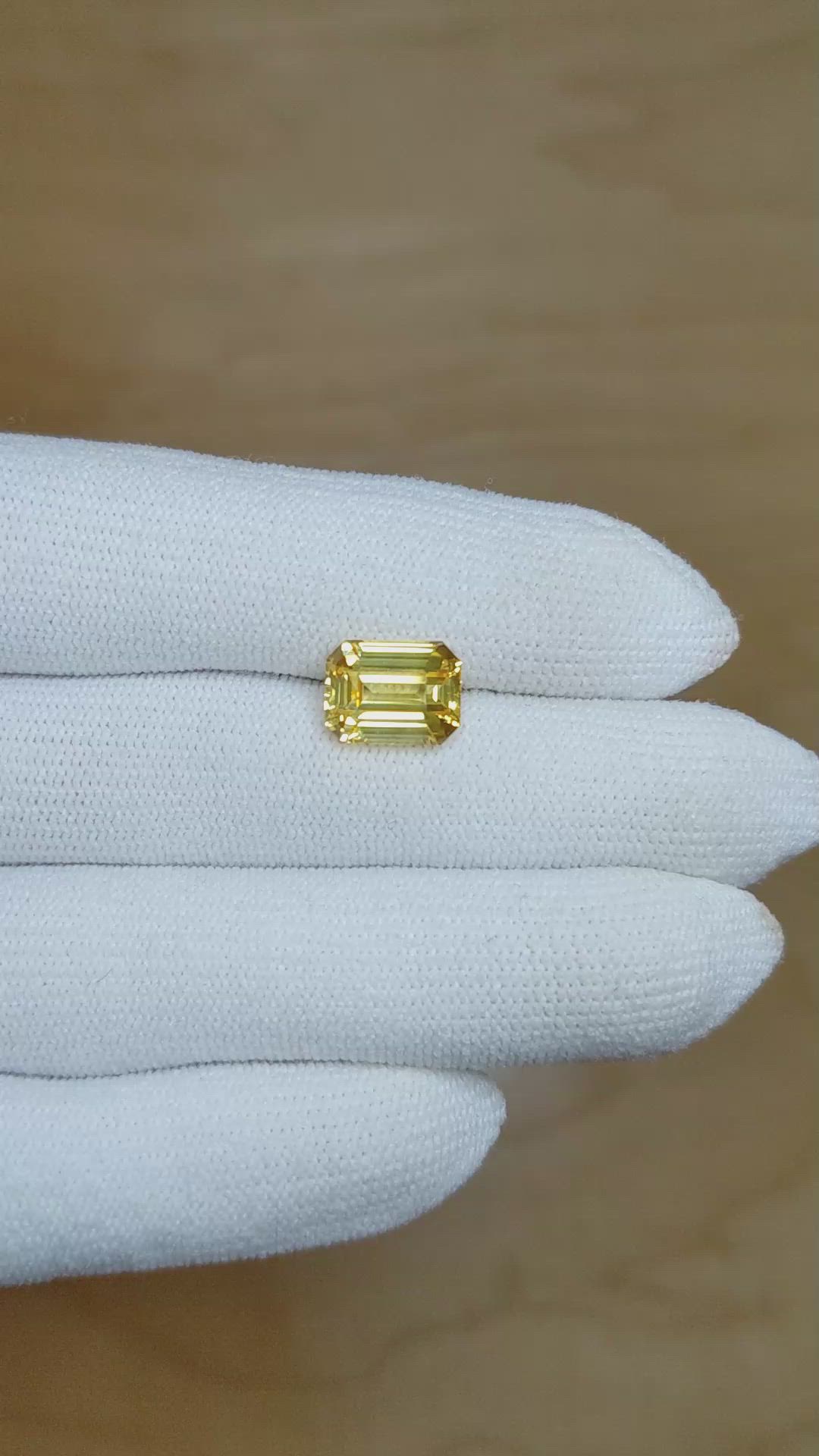 4.53 Ct. Yellow Sapphire from Ceylon (Sri Lanka) Size Video