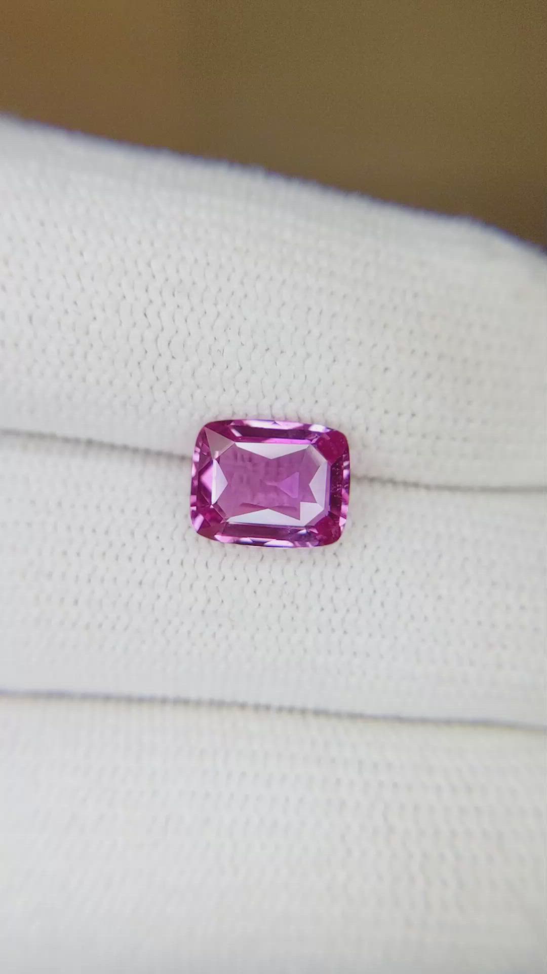 2.29 Ct. Pink Sapphire from Ceylon (Sri Lanka) Size Video