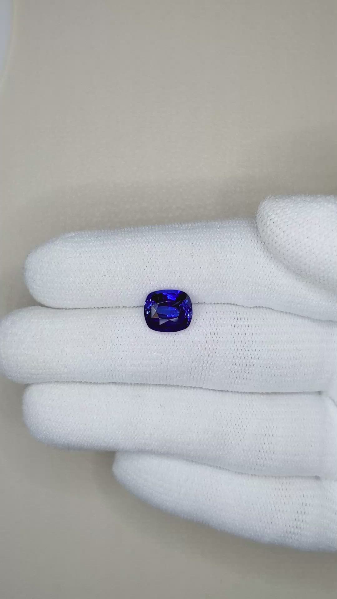 3.01 Ct. Blue Sapphire from Ceylon (Sri Lanka) Size Video