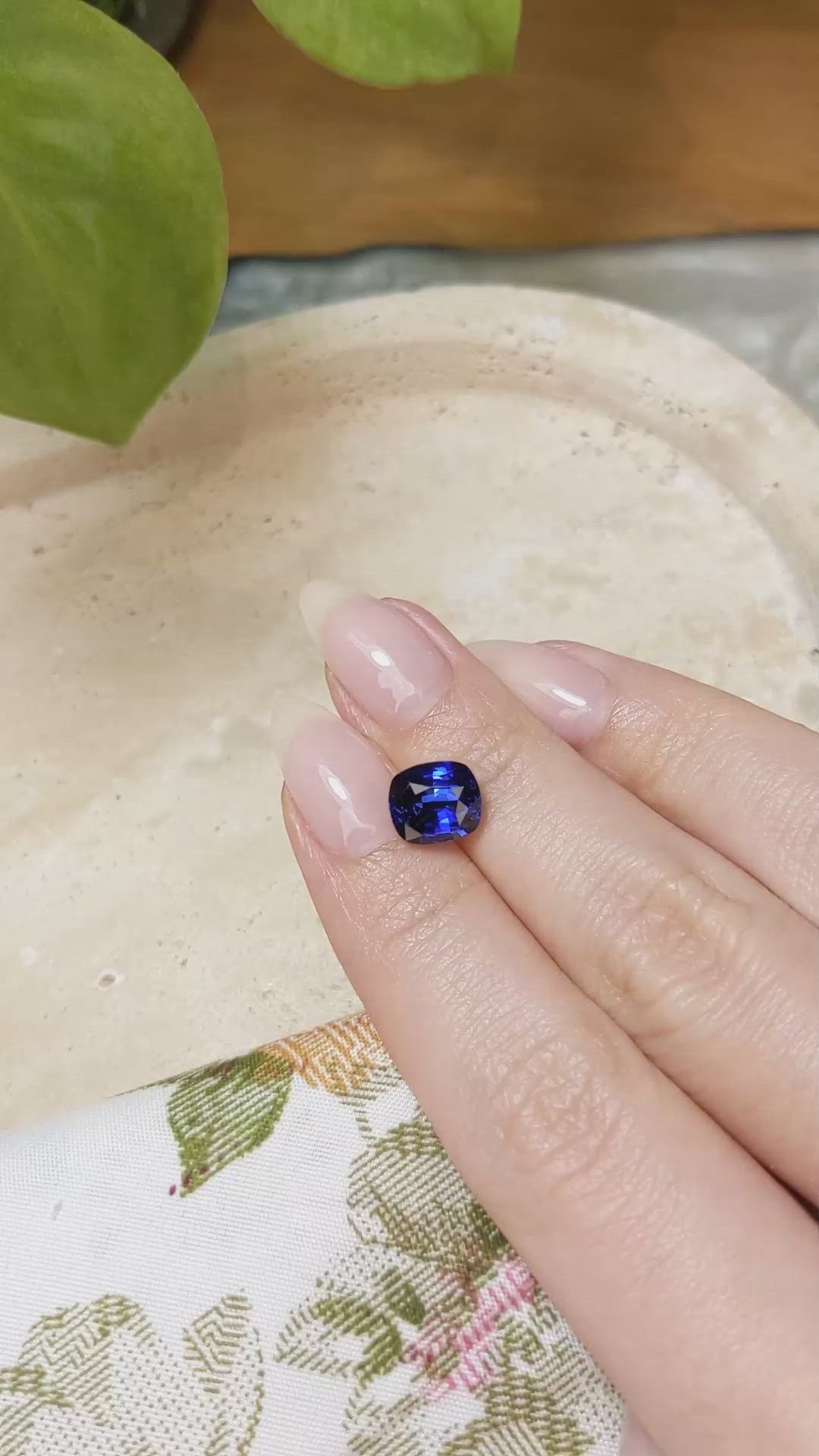 3.01 Ct. Blue Sapphire from Ceylon (Sri Lanka) Size Video
