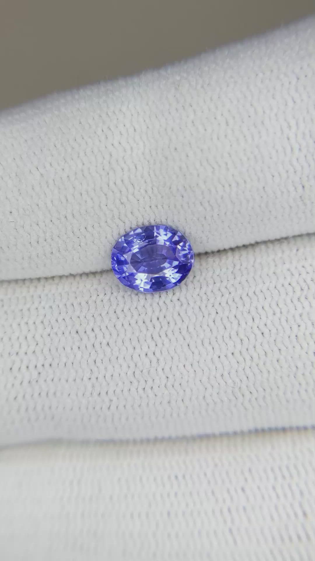 1.21 Ct. Blue Sapphire from Ceylon (Sri Lanka) Size Video