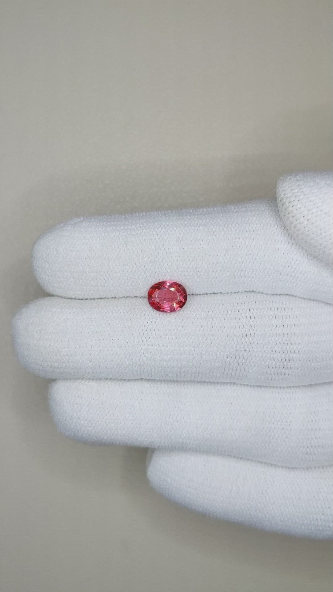 1.02 Ct. Padparadscha Sapphire from Ceylon (Sri Lanka) Size Video