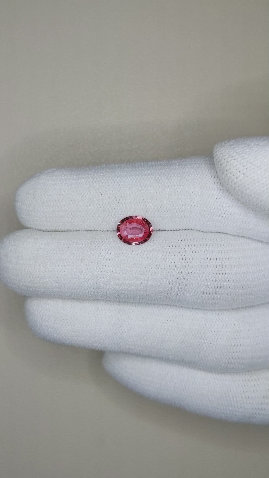 1.02 Ct. Padparadscha Sapphire from Ceylon (Sri Lanka) Size Video