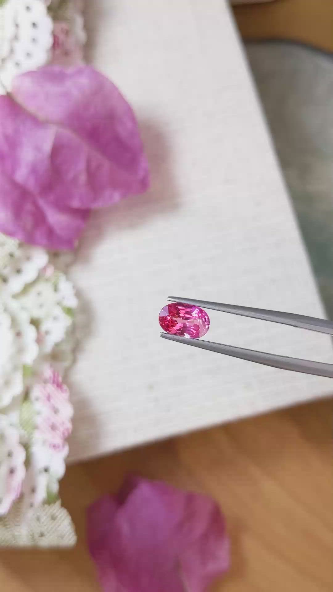 1.54 Ct. Padparadscha Sapphire from Ceylon (Sri Lanka) Size Video