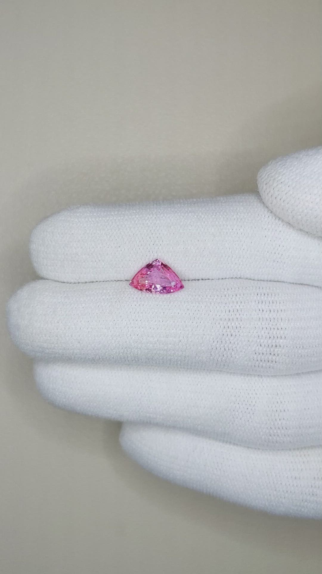 1.36 Ct. Padparadscha Sapphire from Ceylon (Sri Lanka) Size Video
