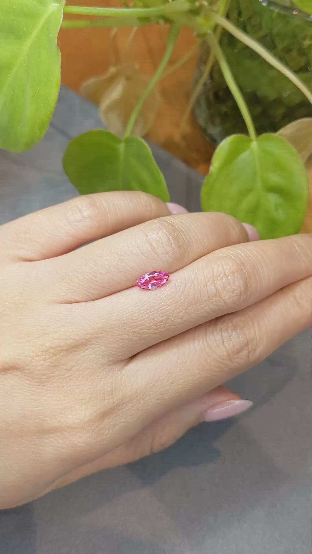 0.91 Ct. Padparadscha Sapphire from Ceylon (Sri Lanka) Size Video