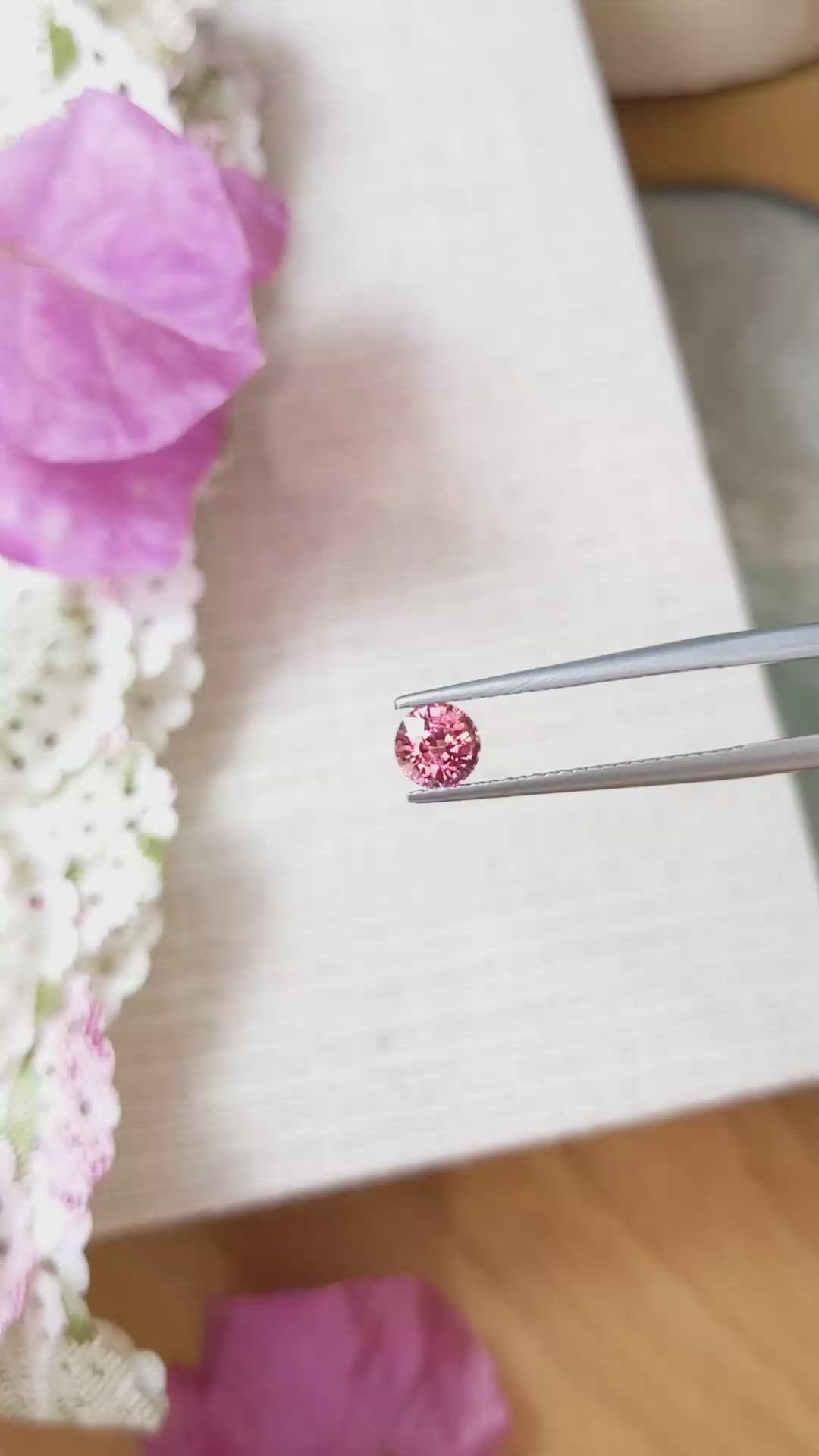 0.89 Ct. Padparadscha Sapphire from Ceylon (Sri Lanka) Size Video