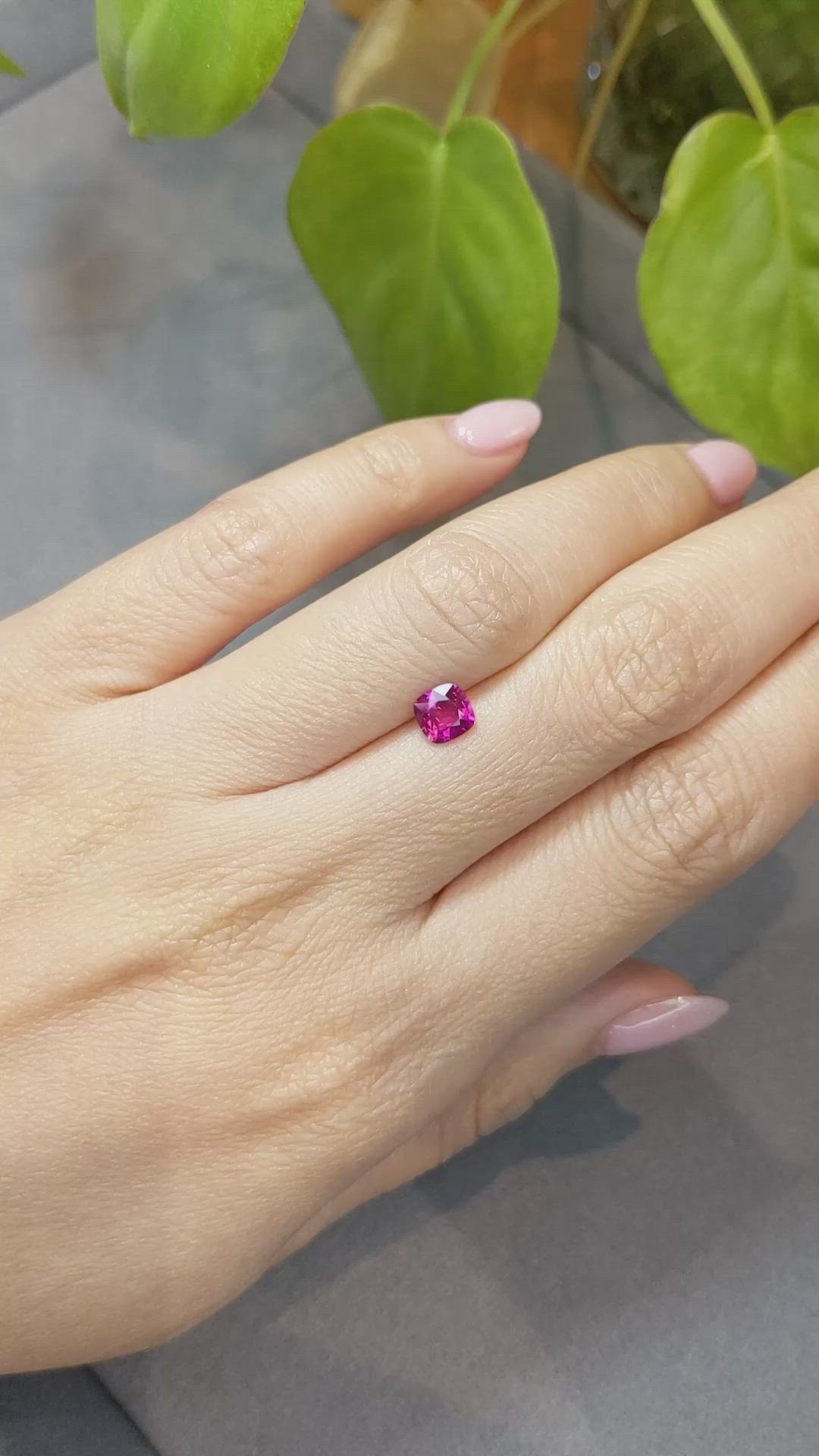 0.87 Ct. Reddish Pink Sapphire from Ceylon (Sri Lanka) Size Video
