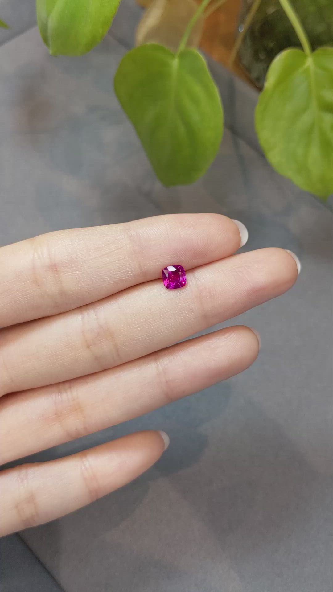 0.87 Ct. Reddish Pink Sapphire from Ceylon (Sri Lanka) Size Video