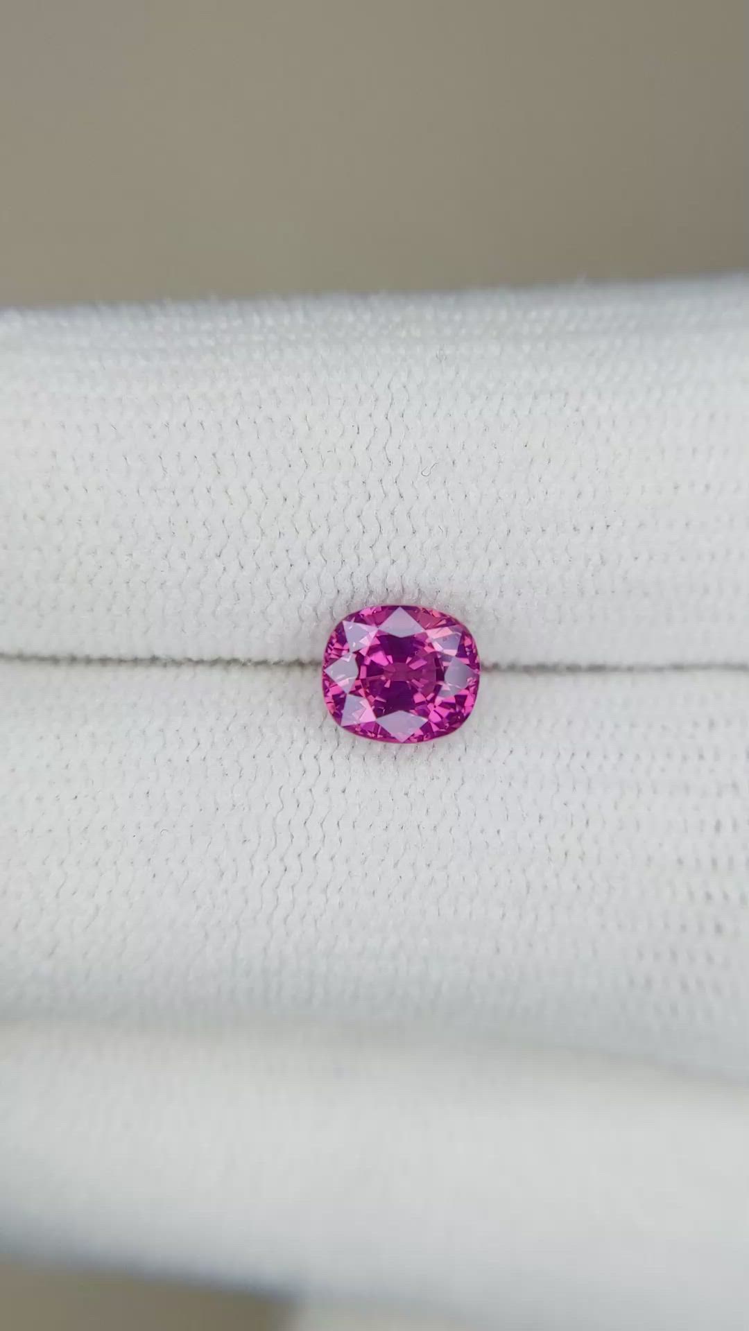 1.24 Ct. Pink Sapphire from Ceylon (Sri Lanka) Size Video