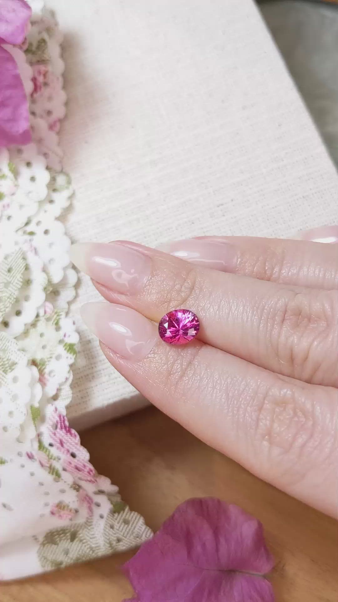 1.91 Ct. Pink Sapphire from Ceylon (Sri Lanka) Size Video