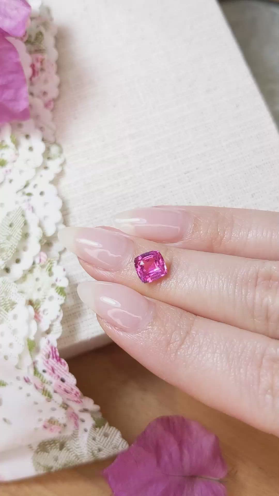 1.67 Ct. Pink Sapphire from Ceylon (Sri Lanka) Size Video