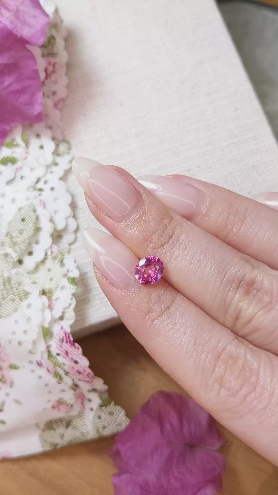 1.26 Ct. Pink Sapphire from Ceylon (Sri Lanka) Size Video