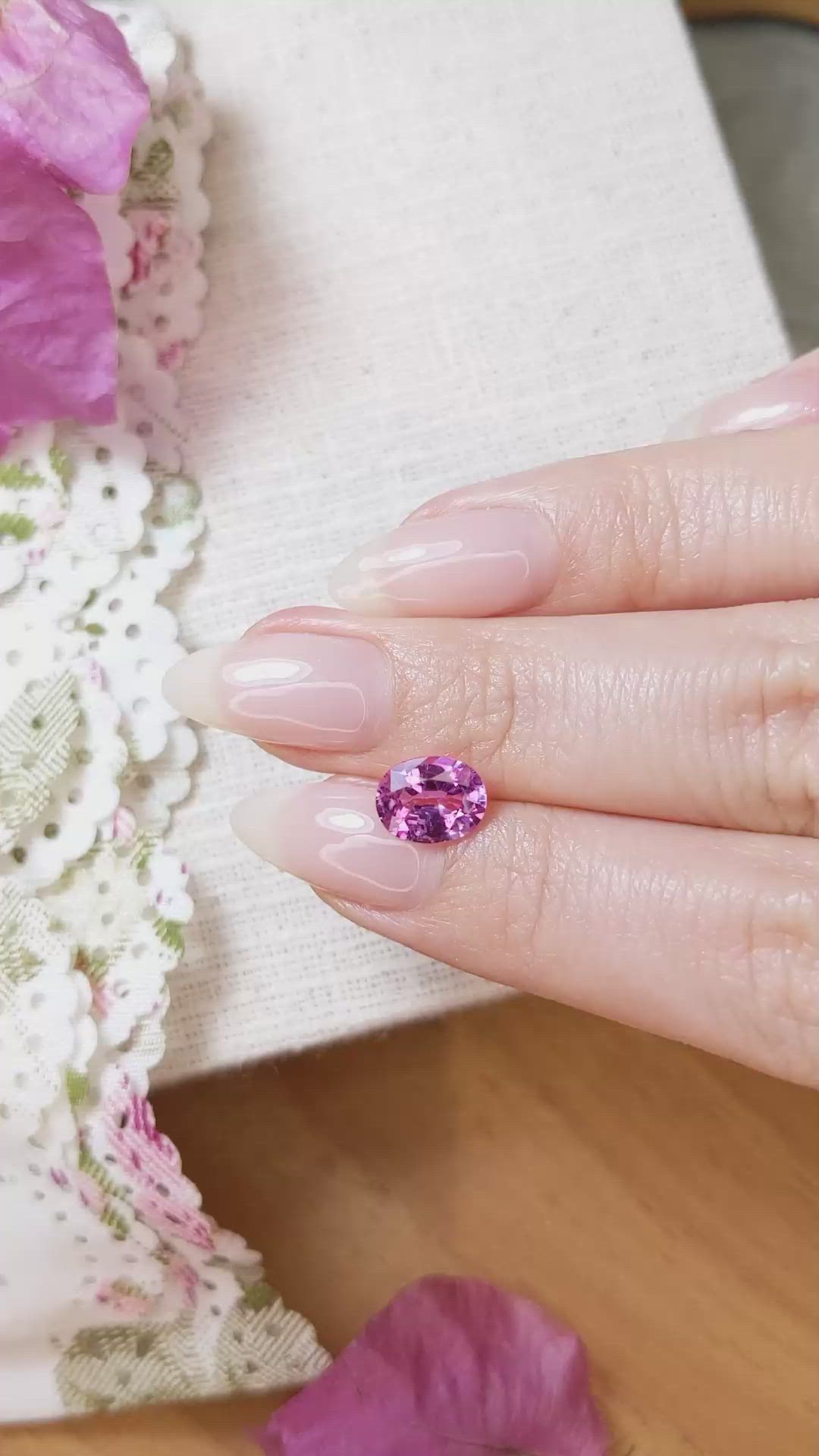 2.05 Ct. Pink Sapphire from Ceylon (Sri Lanka) Size Video