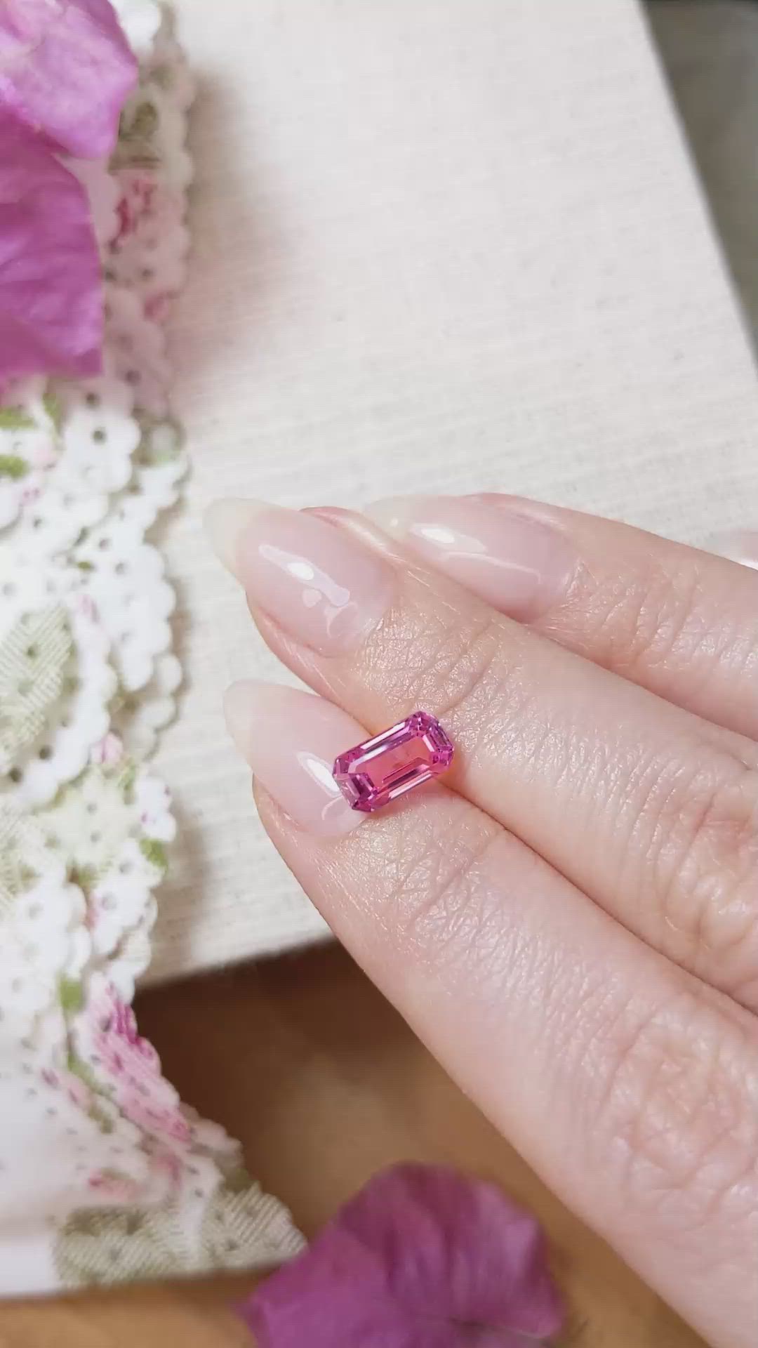 2.28 Ct. Pink Sapphire from Ceylon (Sri Lanka) Size Video