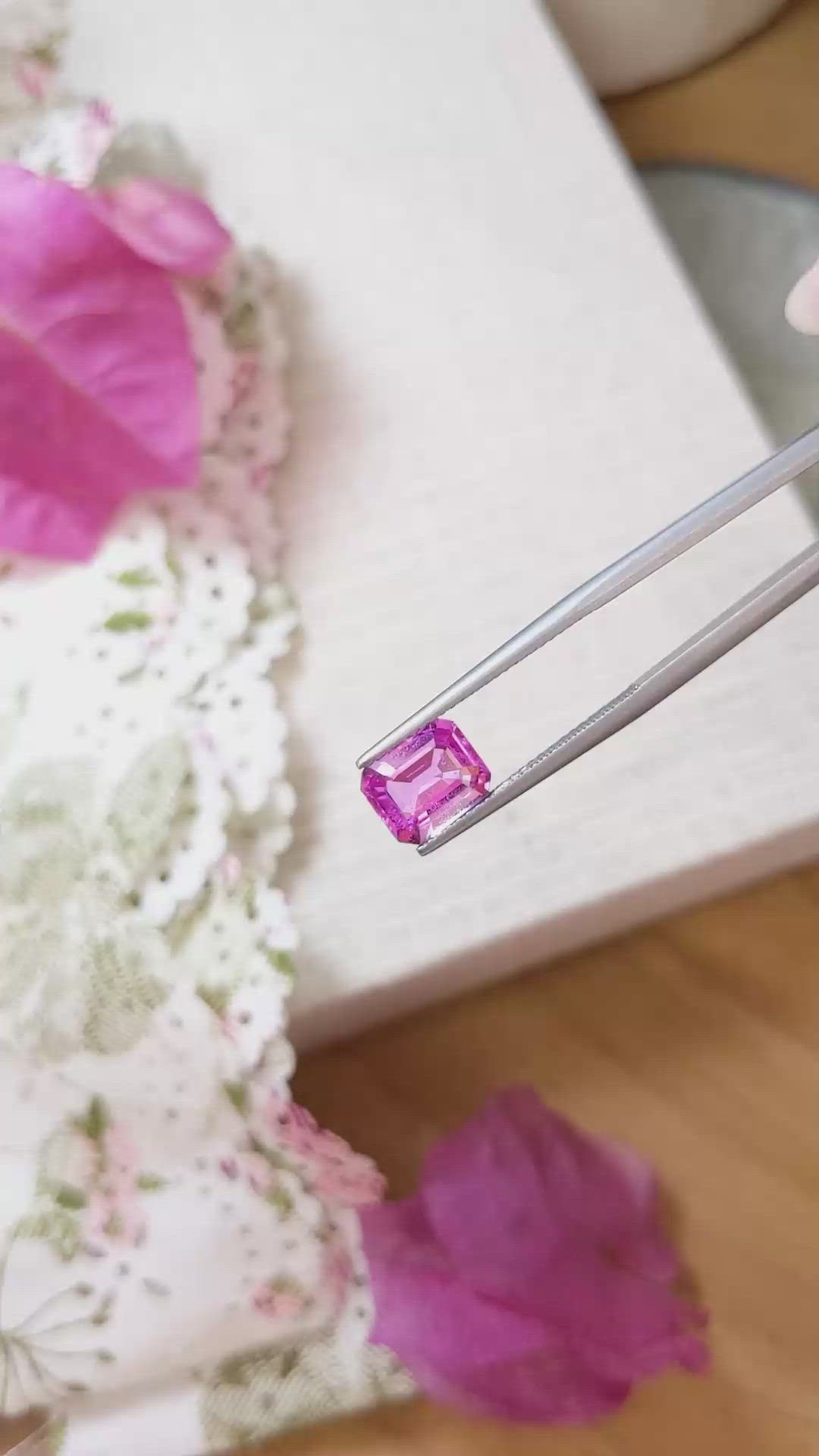 2.35 Ct. Pink Sapphire from Ceylon (Sri Lanka) Size Video