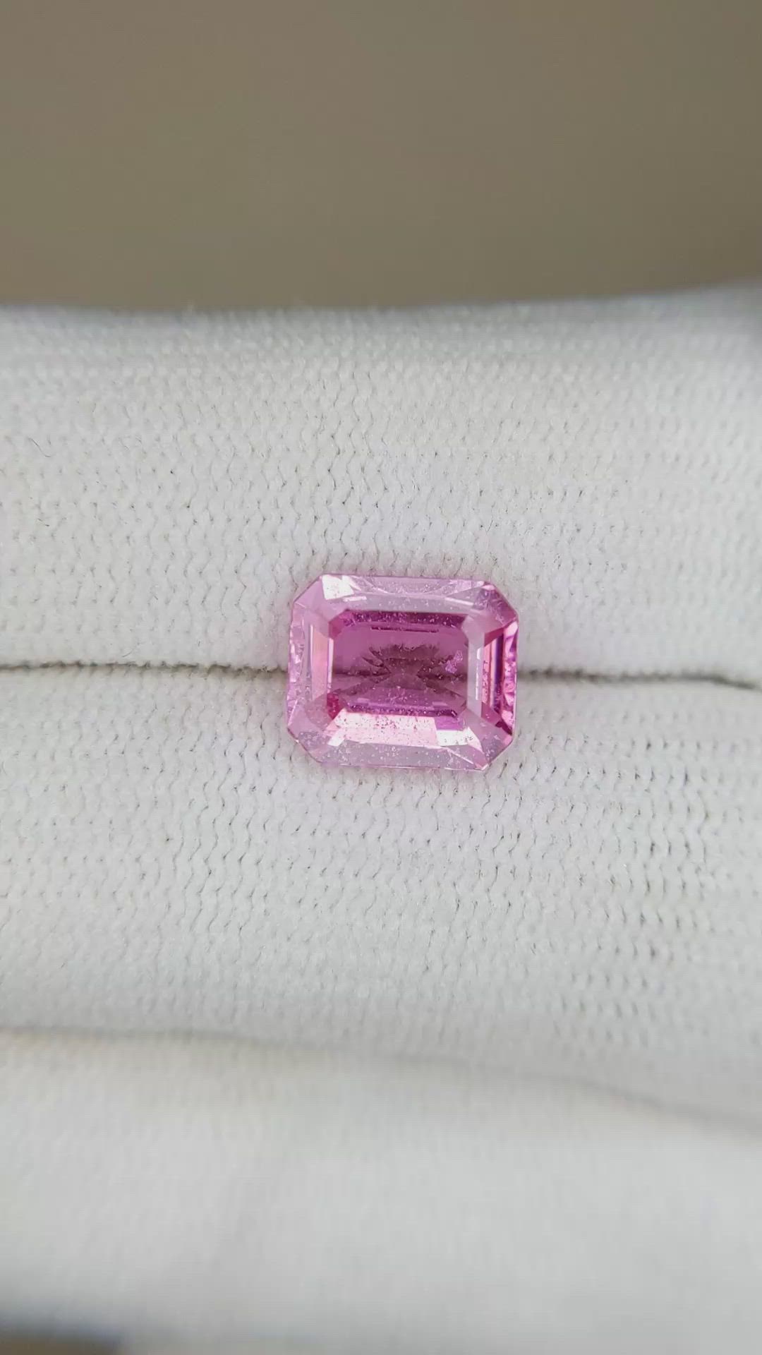 2.35 Ct. Pink Sapphire from Ceylon (Sri Lanka) Size Video