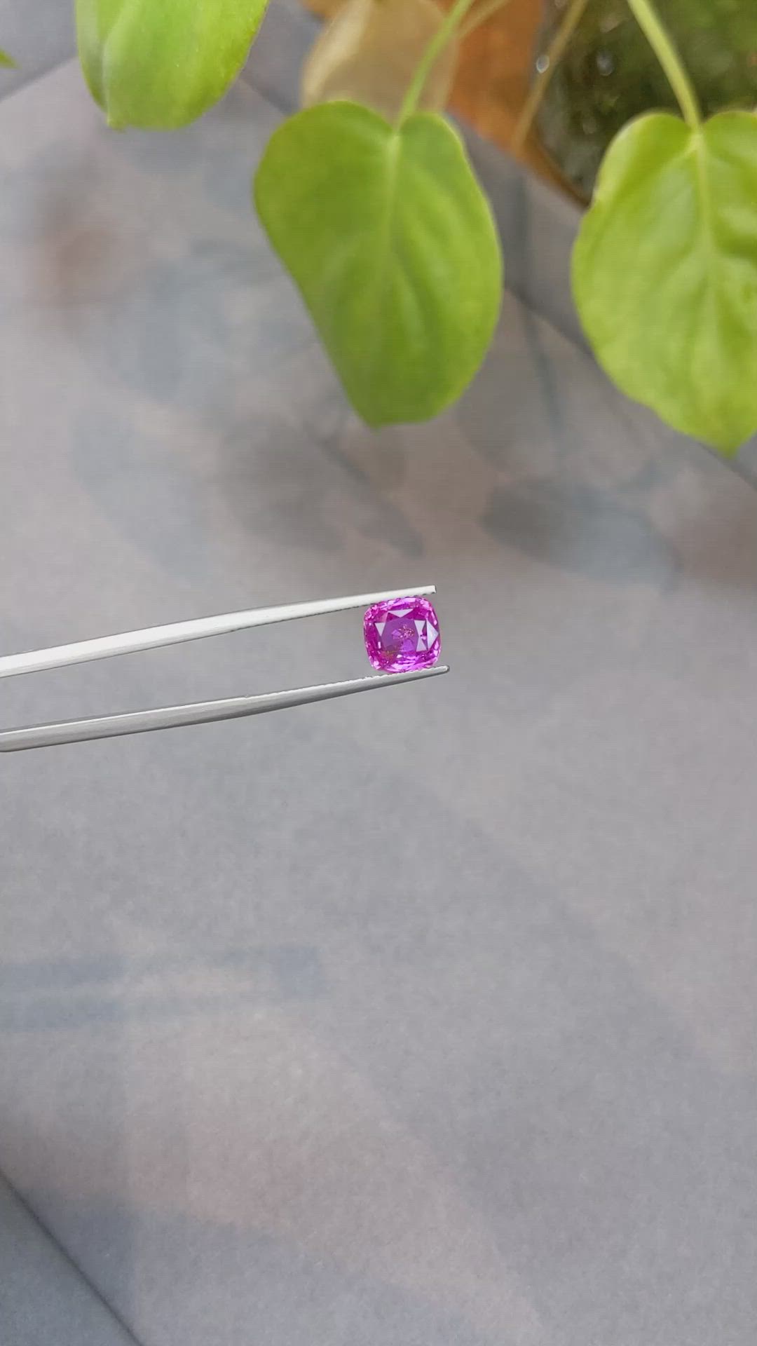 2.73 Ct. Purplish Pink Sapphire from Ceylon (Sri Lanka) Size Video