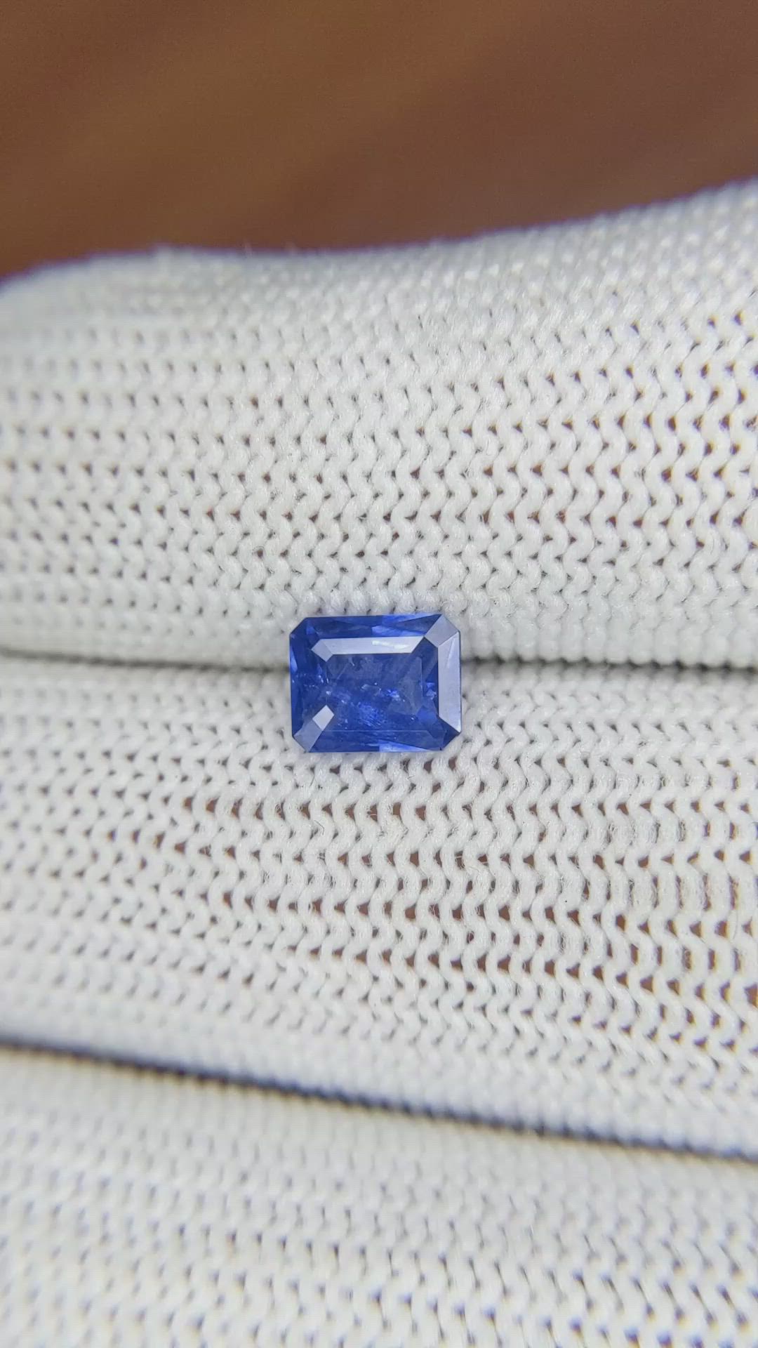 1.14 Ct. Blue Sapphire from Ceylon (Sri Lanka) Size Video