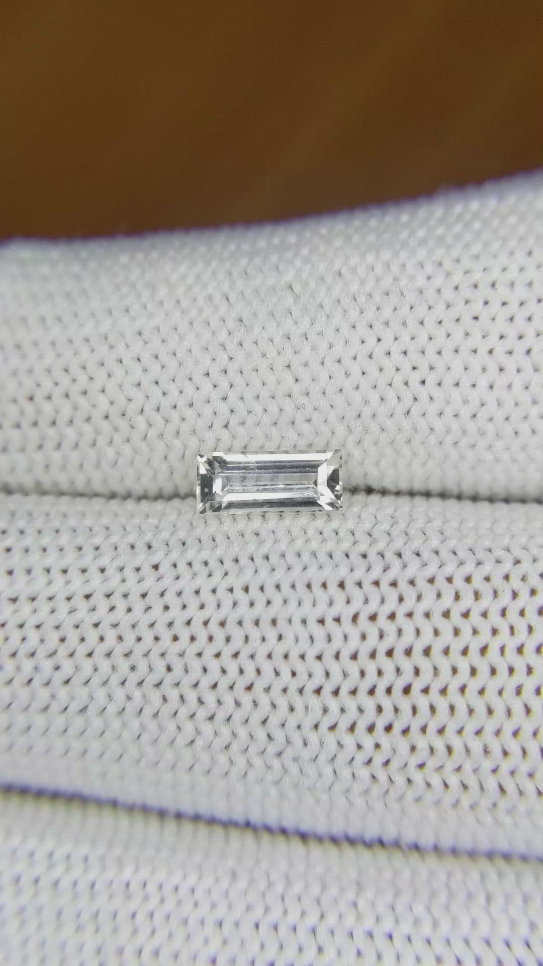 0.93 Ct. Yellow Sapphire from Ceylon (Sri Lanka) Size Video