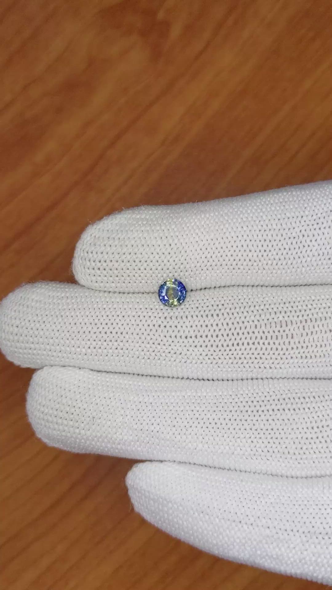 0.56 Ct. Bi Color Sapphire from Ceylon (Sri Lanka) Size Video