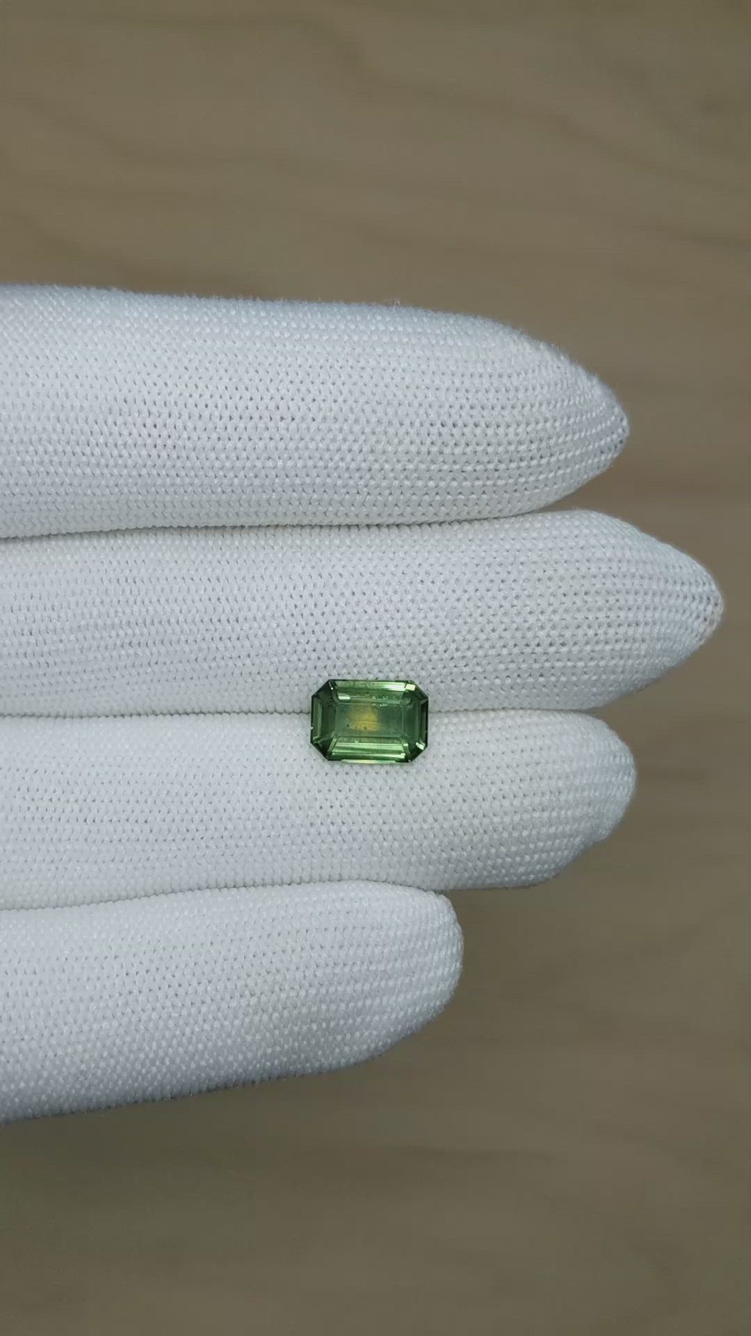 4.03 Ct. Bi Color Sapphire from Madagascar Size Video