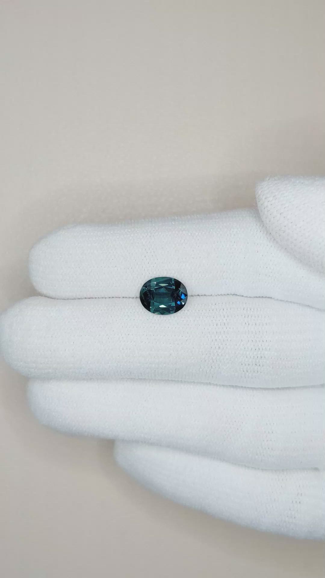 2.00 Ct. Greenish Blue Sapphire from Ceylon (Sri Lanka) Size Video