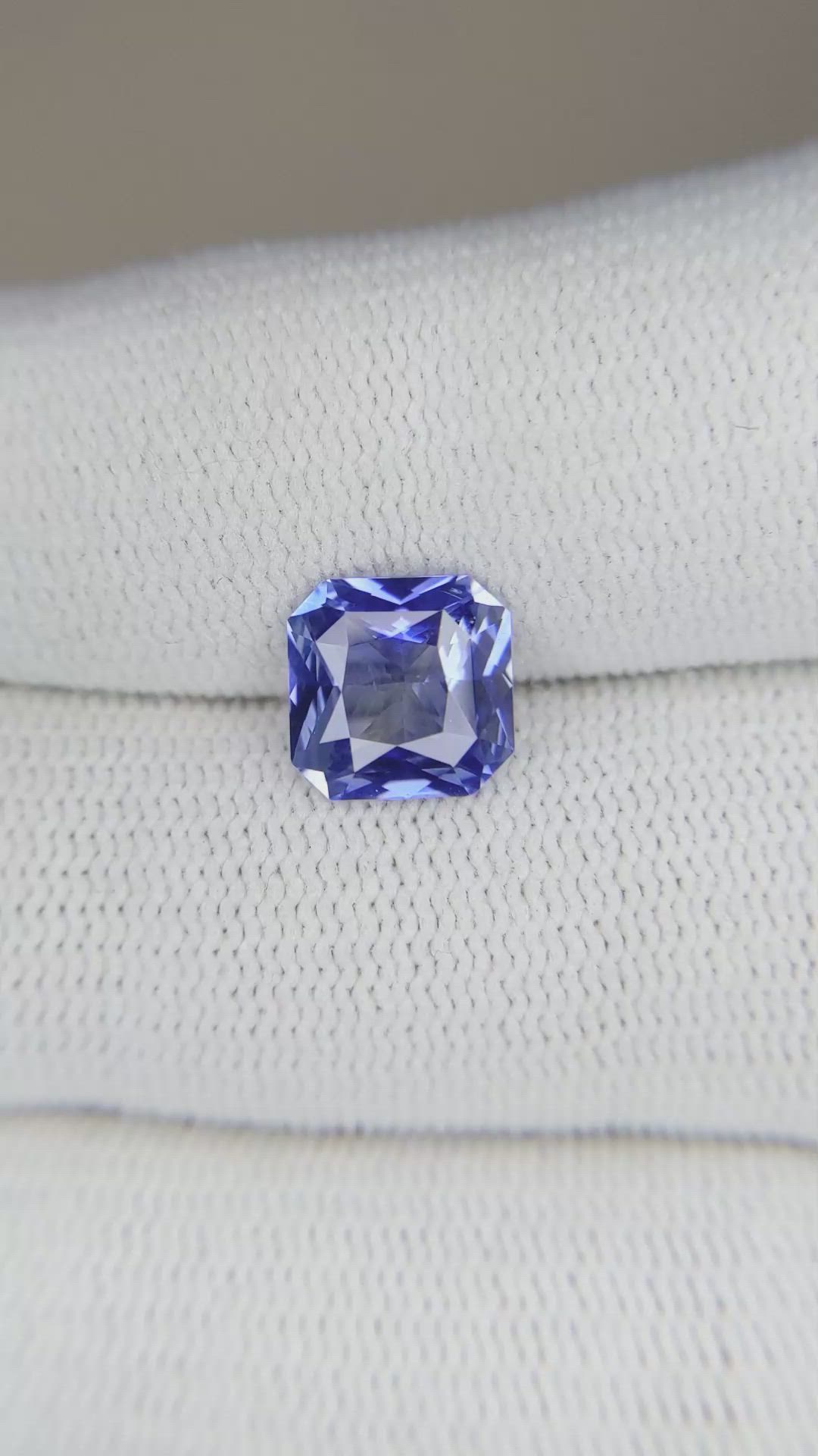 2.40 Ct. Purplish Blue Sapphire from Ceylon (Sri Lanka) Size Video