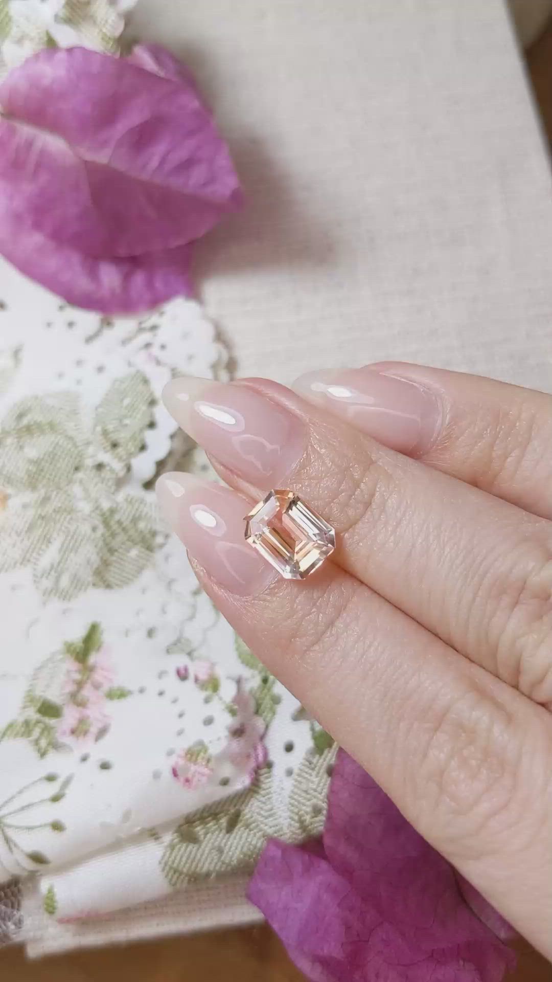 3.35 Ct. Peach Sapphire from Ceylon (Sri Lanka) Size Video