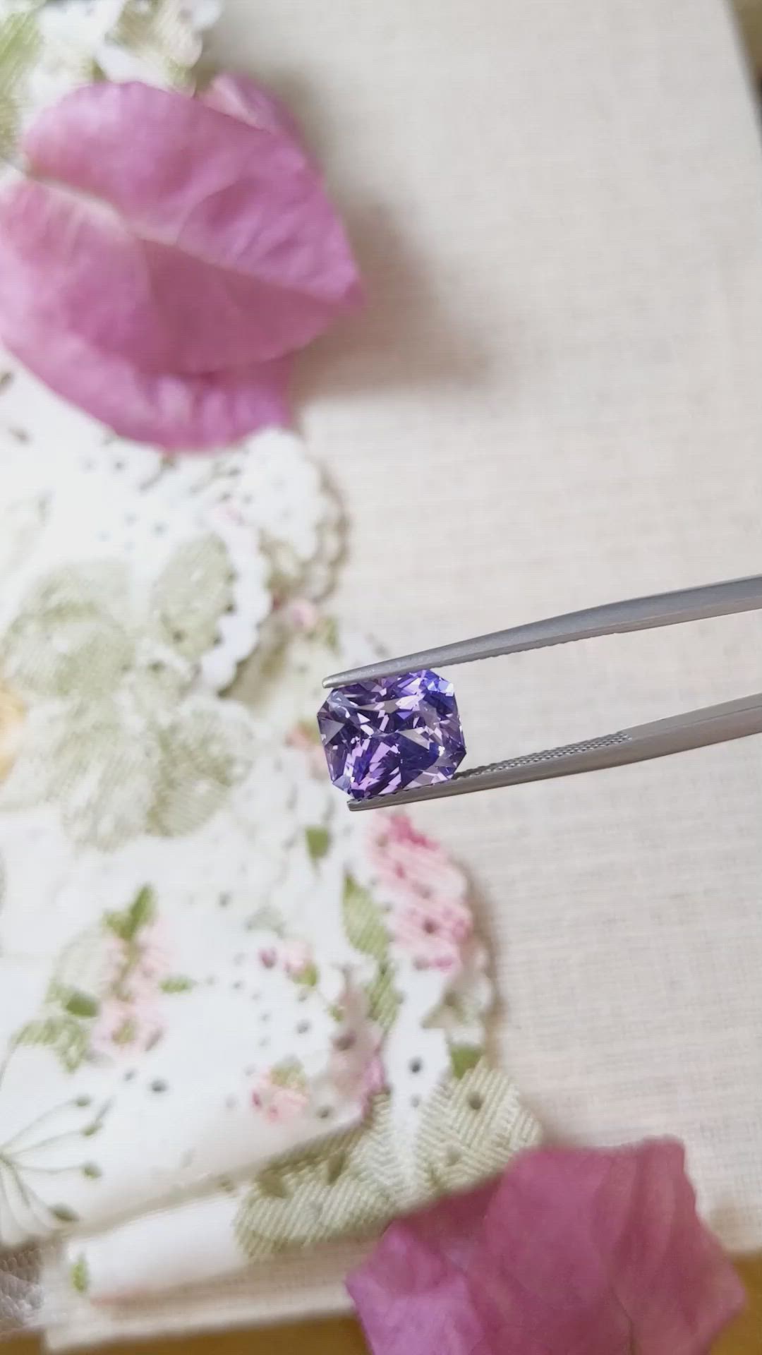 4.51 Ct. Purple Sapphire from Ceylon (Sri Lanka) Size Video