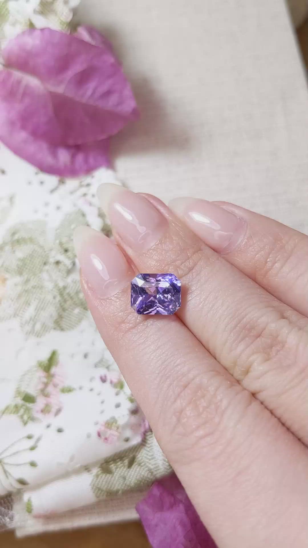 4.51 Ct. Purple Sapphire from Ceylon (Sri Lanka) Size Video