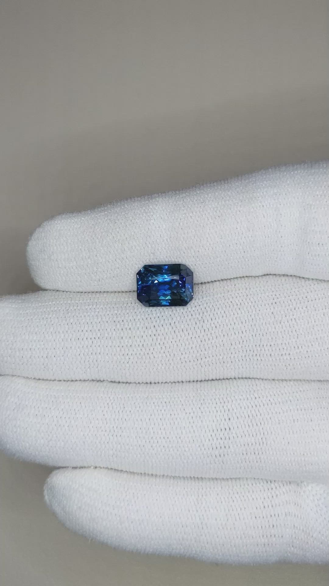 3.61 Ct. Blue Sapphire from Ceylon (Sri Lanka) Size Video