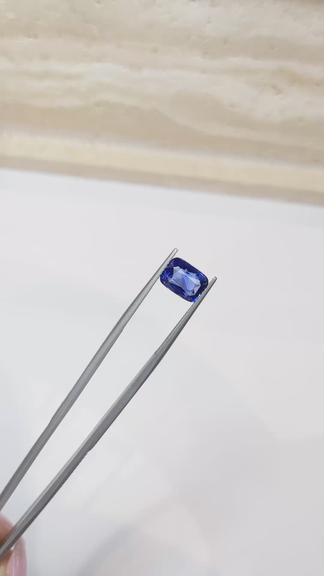 3.06 Ct. Blue Sapphire from Ceylon (Sri Lanka) Size Video