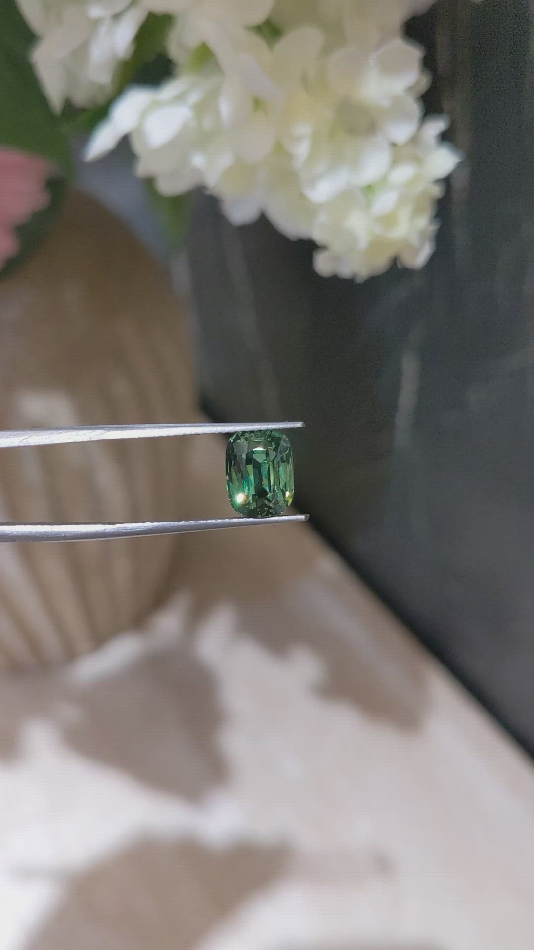 4.05 Ct. Green Sapphire from Ceylon (Sri Lanka) Size Video