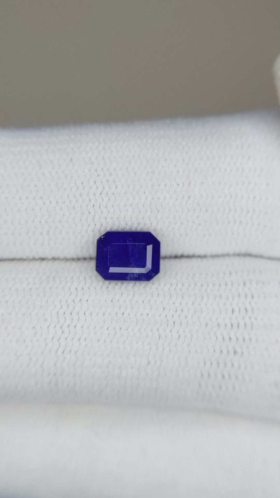 1.19 Ct. Purplish Blue Sapphire from Ceylon (Sri Lanka) Size Video