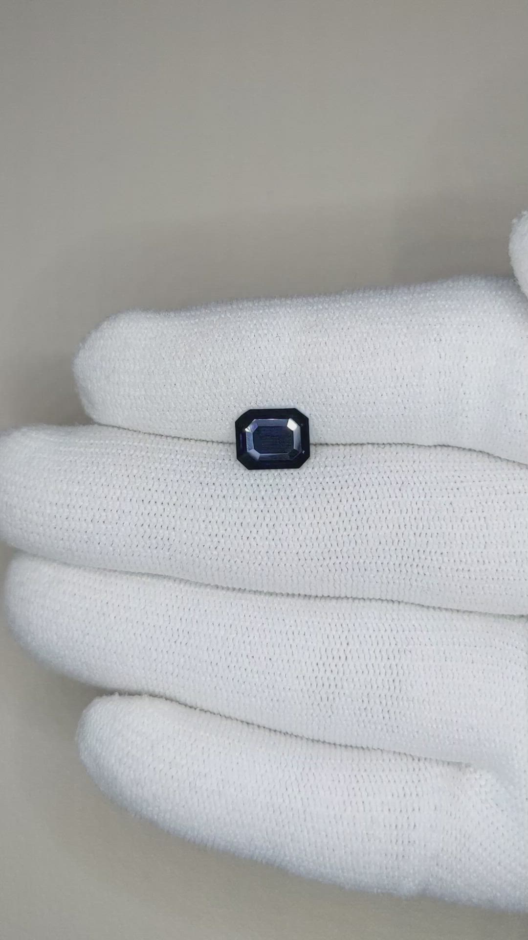 2.19 Ct. Greenish Blue Sapphire from Ceylon (Sri Lanka) Size Video