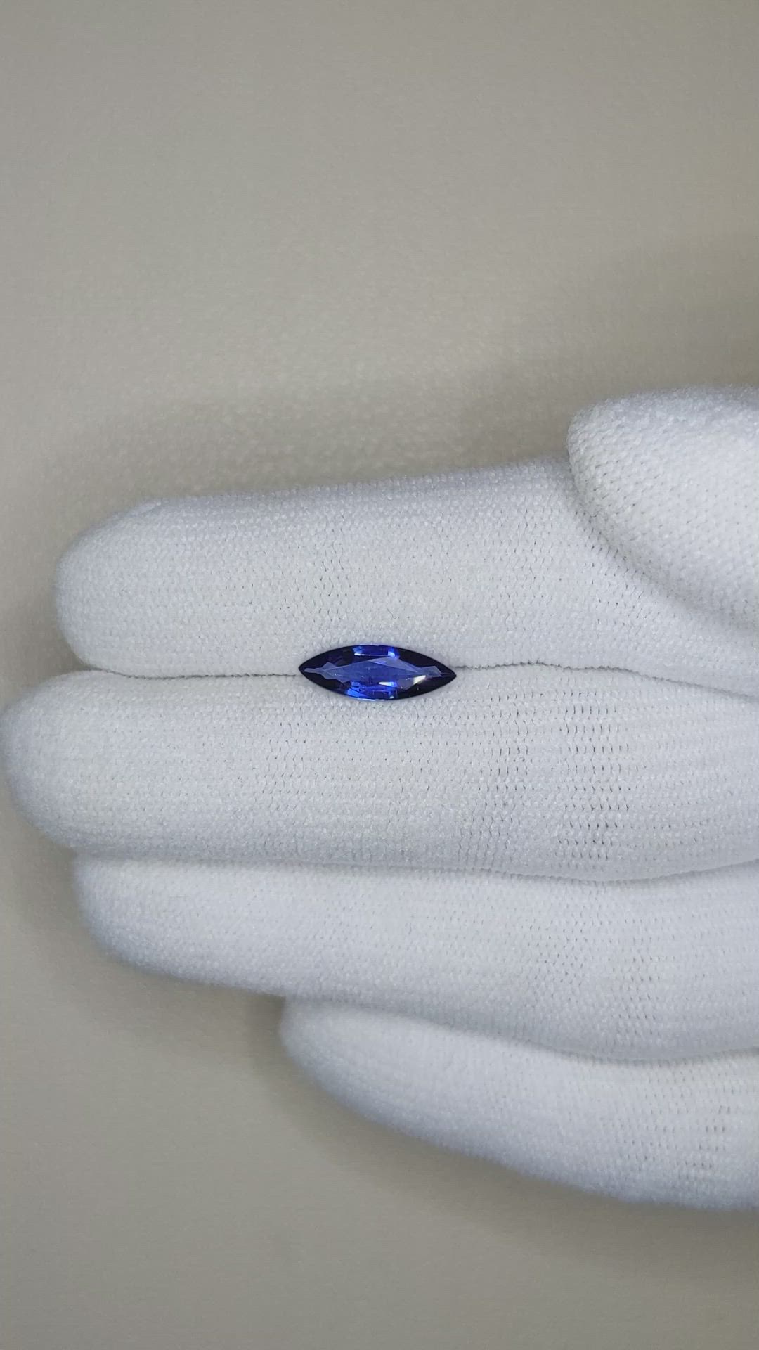 1.04 Ct. Blue Sapphire from Ceylon (Sri Lanka) Size Video