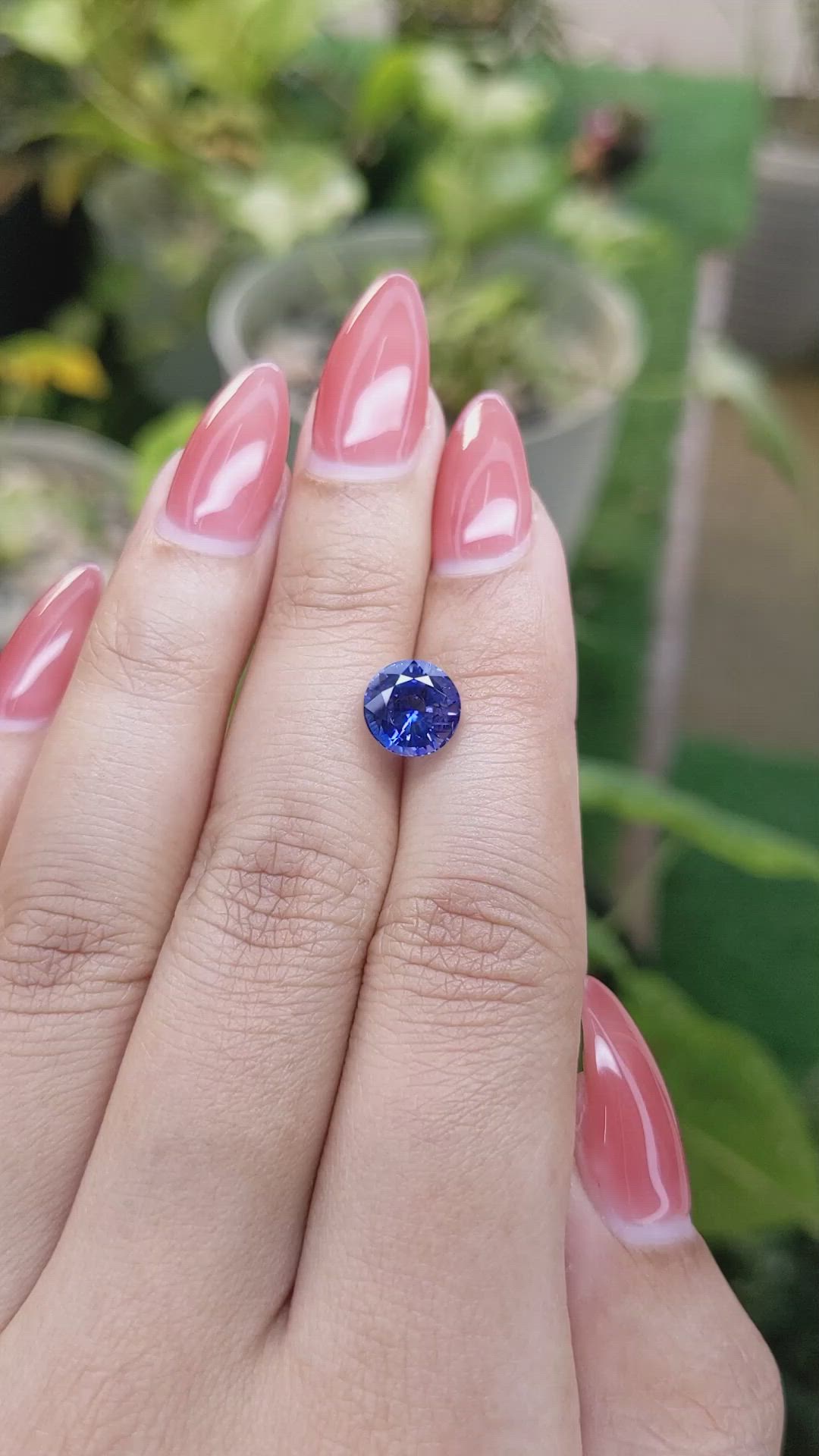 2.76 Ct. Blue Sapphire from Ceylon (Sri Lanka) Size Video