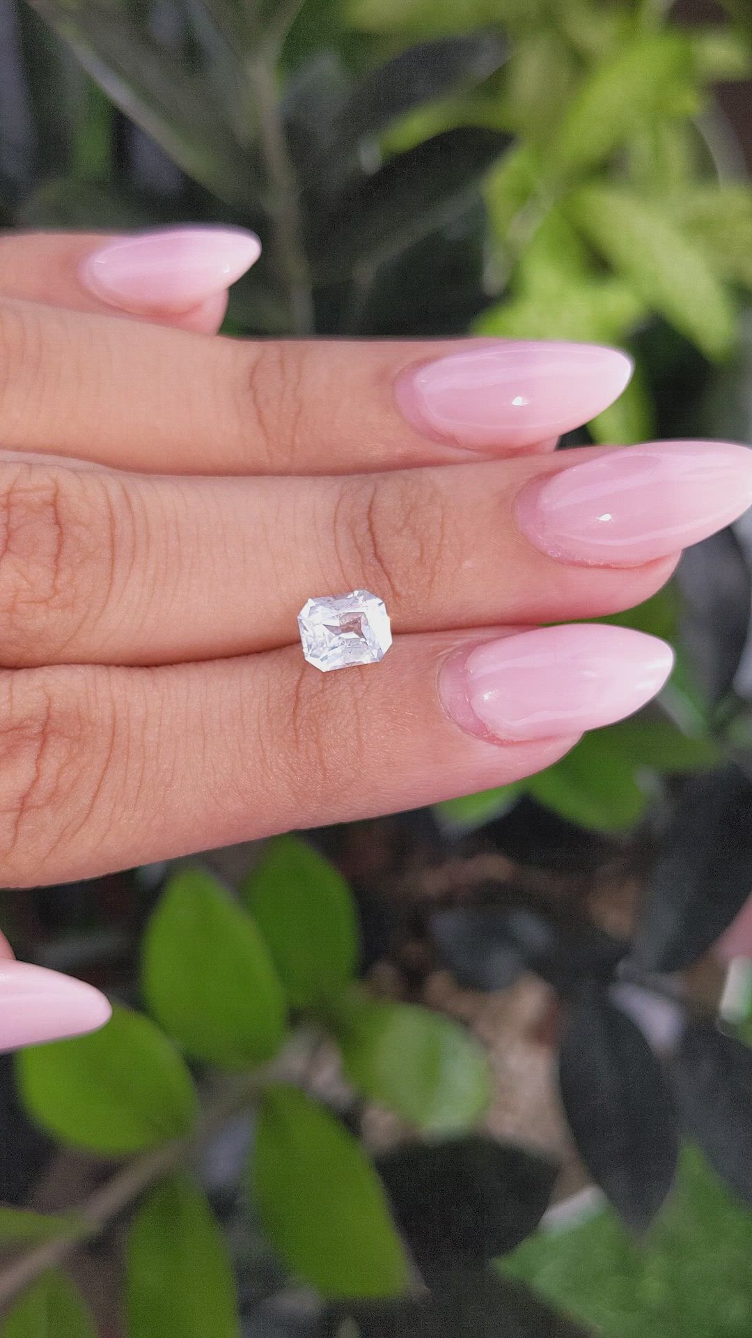 1.47 Ct. White Sapphire from Ceylon (Sri Lanka) Size Video