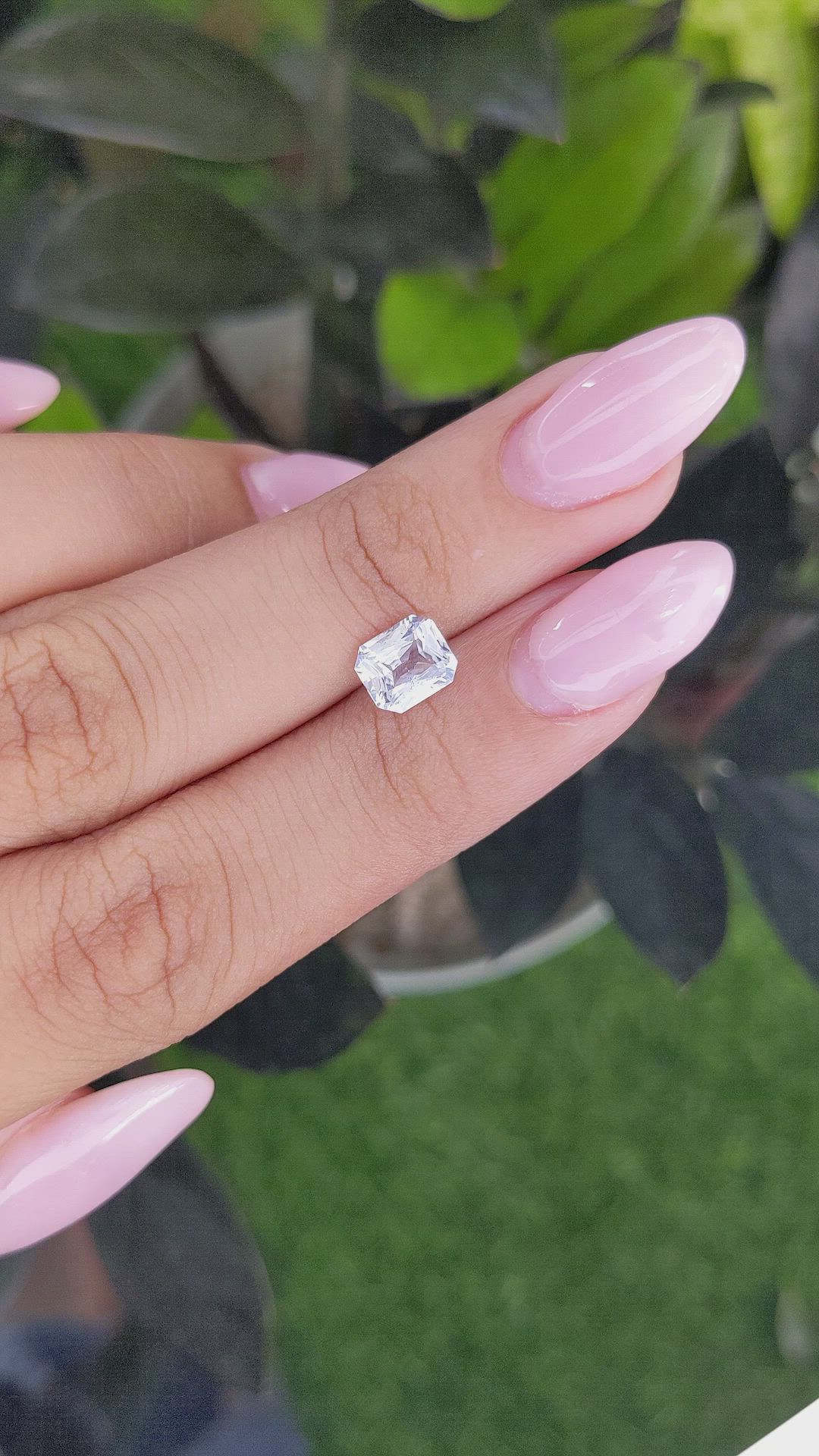 1.35 Ct. White Sapphire from Ceylon (Sri Lanka) Size Video