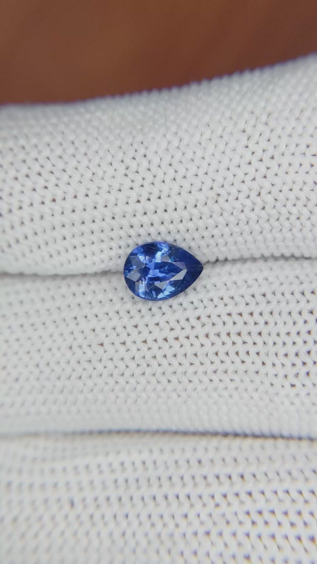 1.06 Ct. Blue Sapphire from Ceylon (Sri Lanka) Size Video